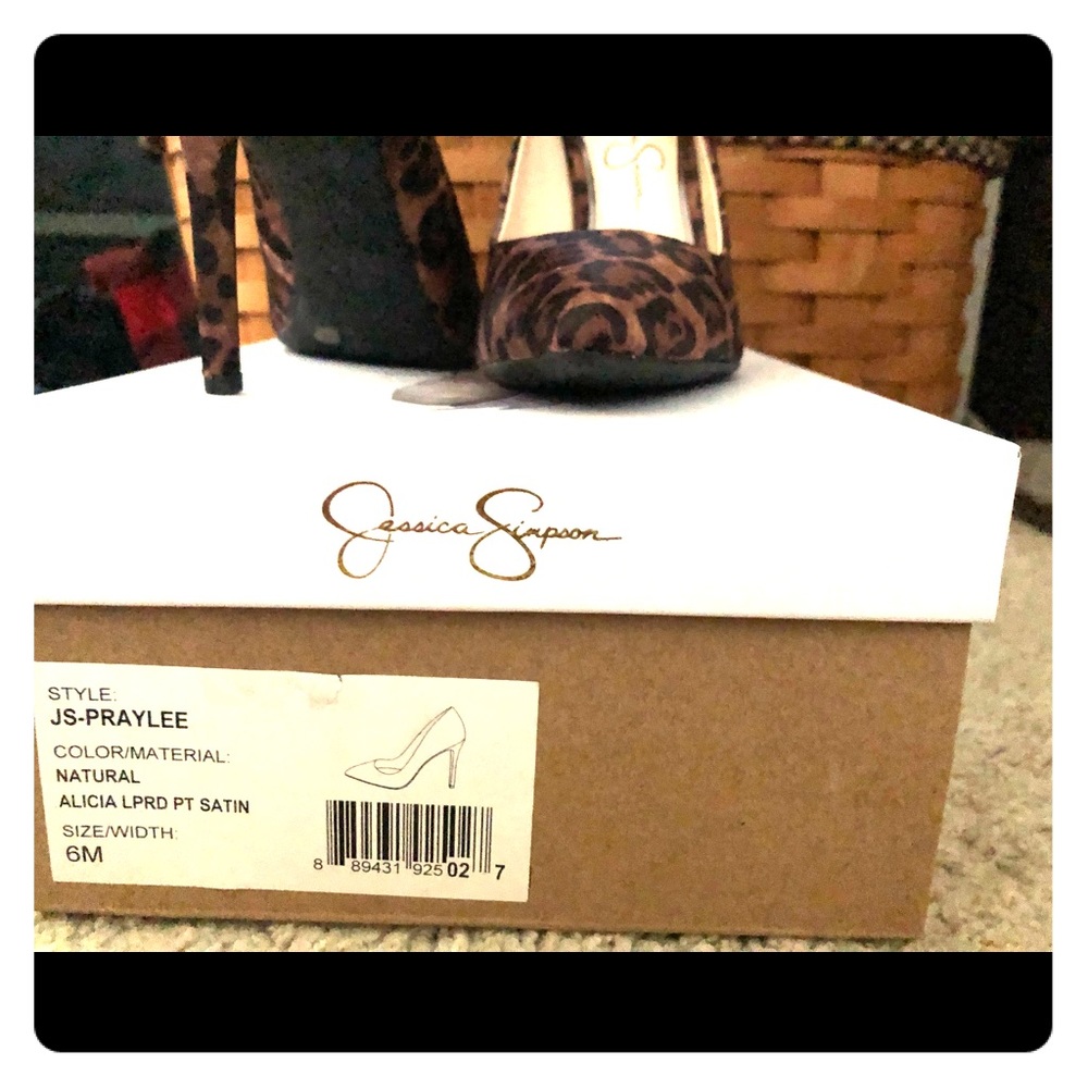 Heels - Picture 2 of 3